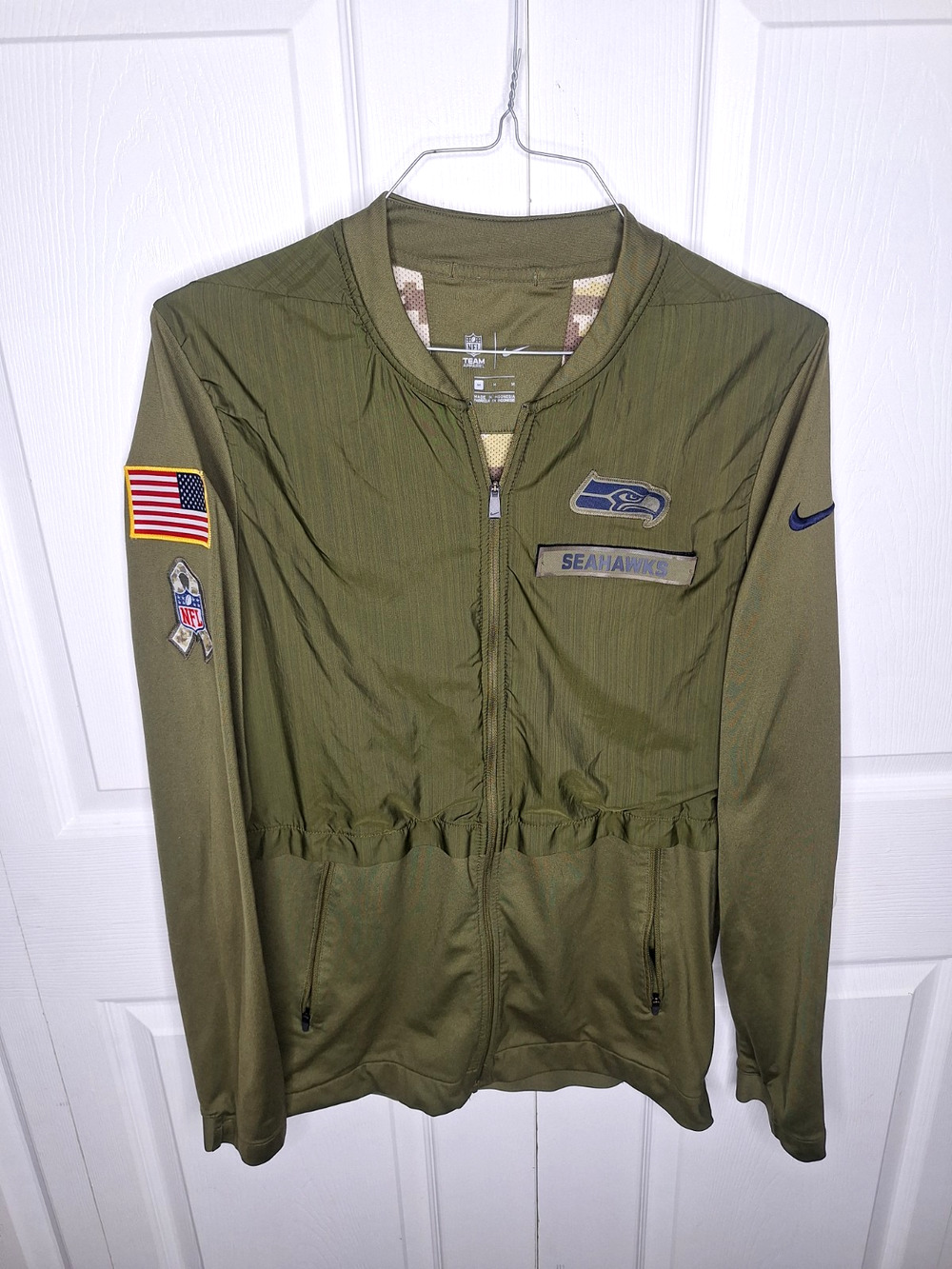 Nike Seattle Seahawks Salute to Service Sideline Elite Hybrid Jacket size Medium